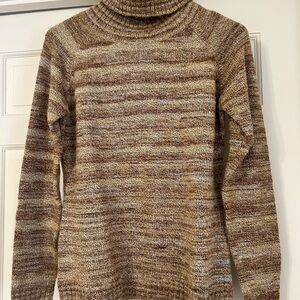 Columbia Women’s Variegated Turtleneck Sweater size L